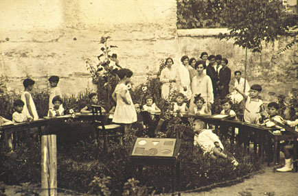 Τα παιδιά της Αλεξάνδρας Κεσσανλή, 1929.